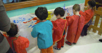 Pourquoi faire de la peinture en crèche ?