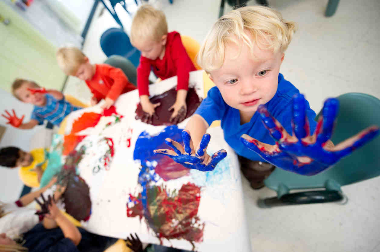 Pourquoi peindre à la maternelle?